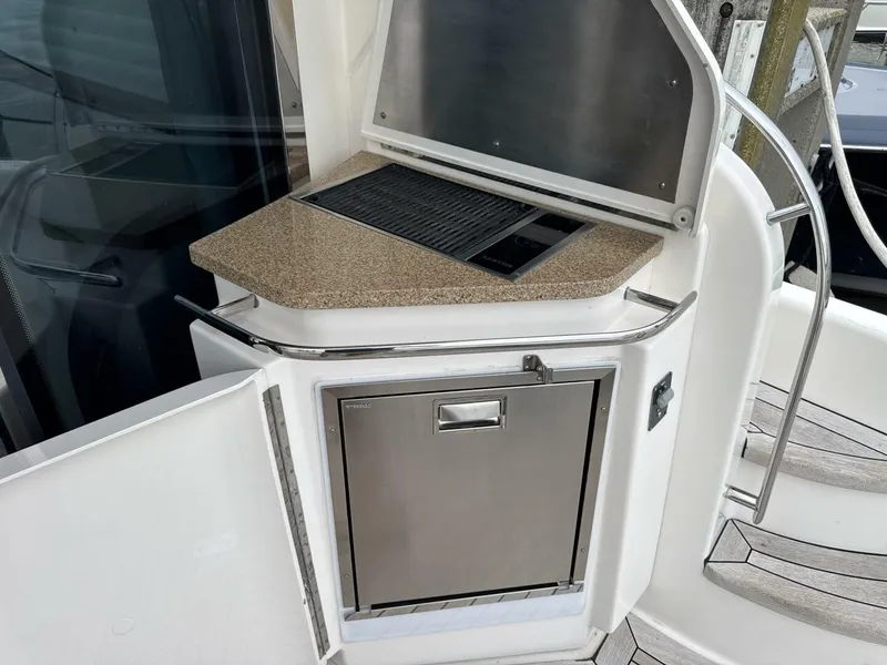 Slide: The Image of Tiara 5800 Sovran 2014 - 5616616