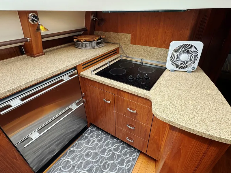 Slide: The Image of Tiara 5800 Sovran 2014 - 5616686