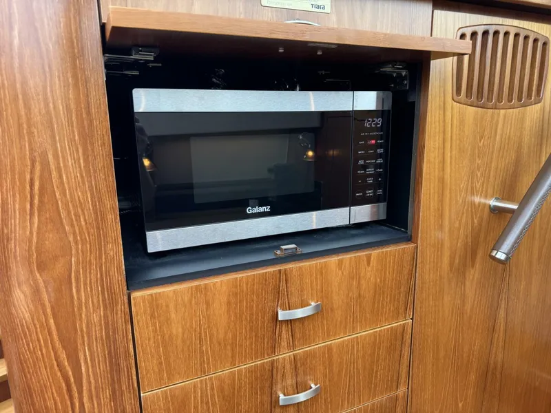 Slide: The Image of Tiara 5800 Sovran 2014 - 5616689