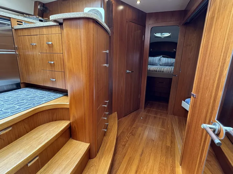 Slide: The Image of Tiara 5800 Sovran 2014 - 5616624