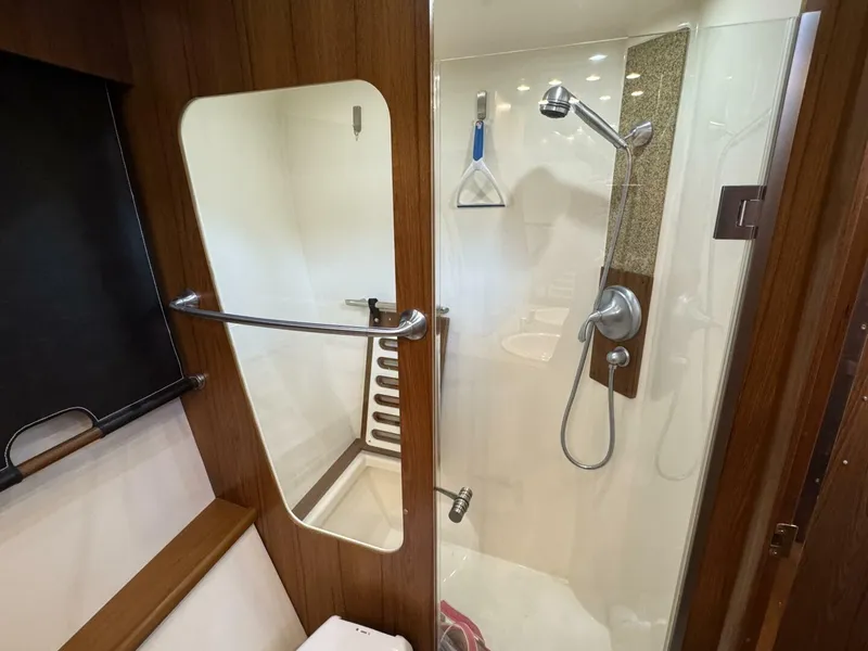 Slide: The Image of Tiara 5800 Sovran 2014 - 5616606