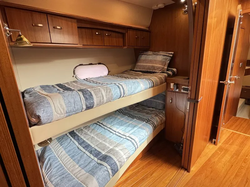 Slide: The Image of Tiara 5800 Sovran 2014 - 5616754