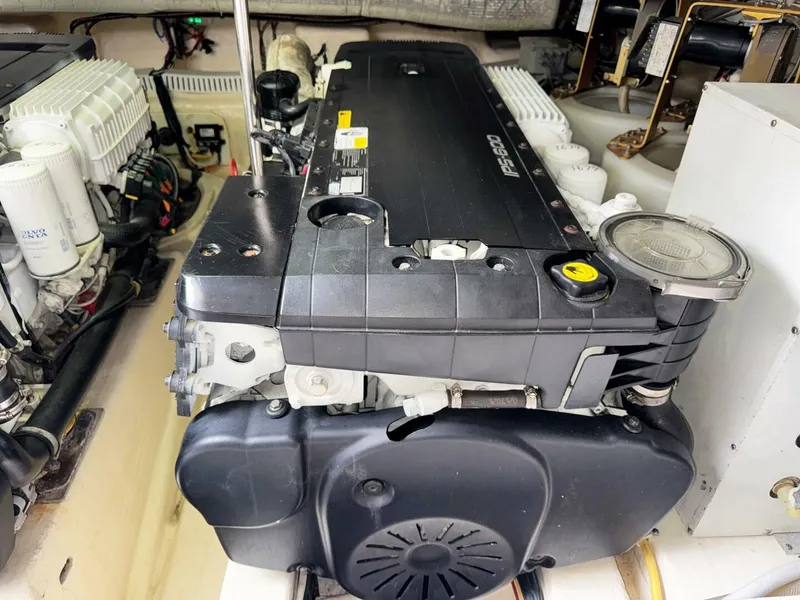 Slide: The Image of Tiara 5800 Sovran 2014 - 5616638