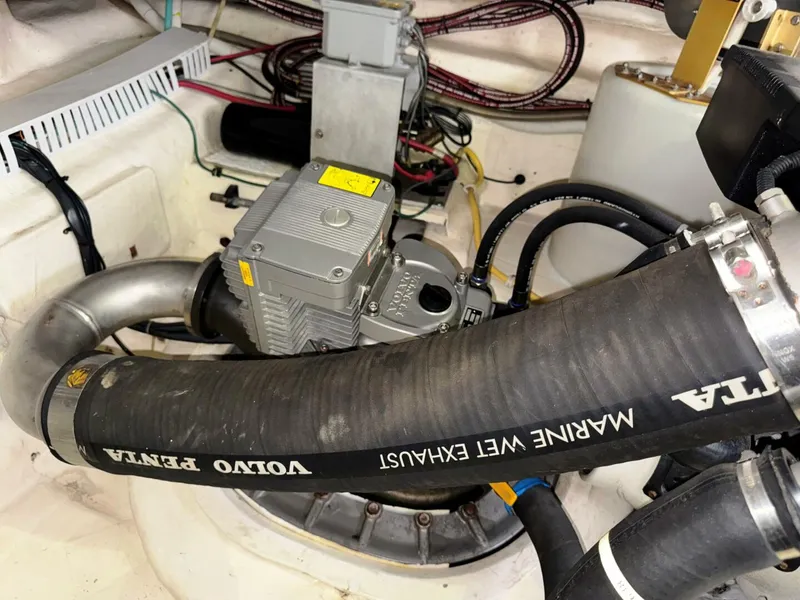 Slide: The Image of Tiara 5800 Sovran 2014 - 5616634