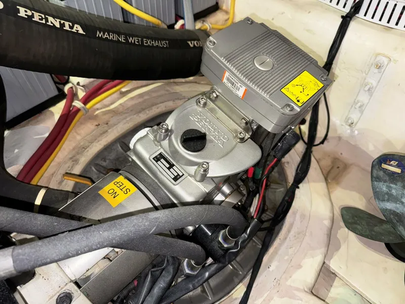 Slide: The Image of Tiara 5800 Sovran 2014 - 5616636