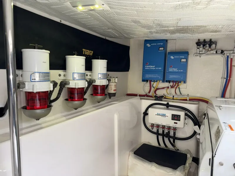 Slide: The Image of Tiara 5800 Sovran 2014 - 5616643