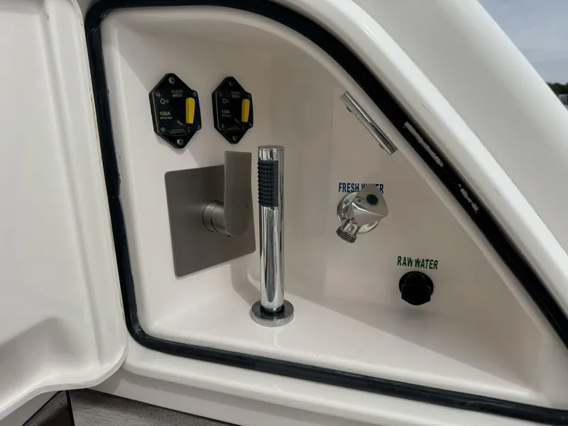 Slide: The Image of Tiara 5800 Sovran 2014 - 5616761