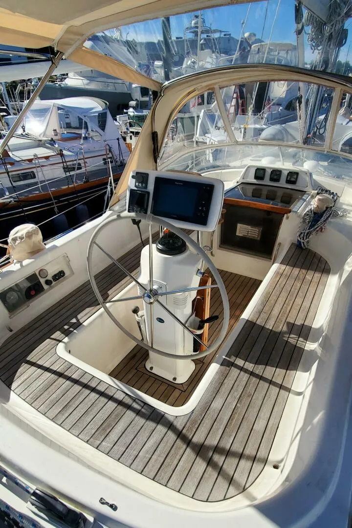 Slide: The Image of Moody 42 Center Cockpit 2001 - 5617066