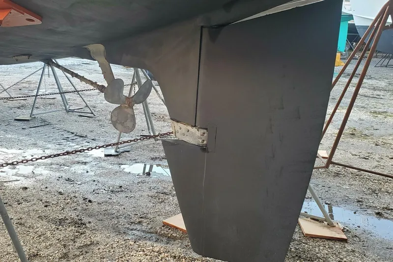 Slide: The Image of Moody 42 Center Cockpit 2001 - 5829838