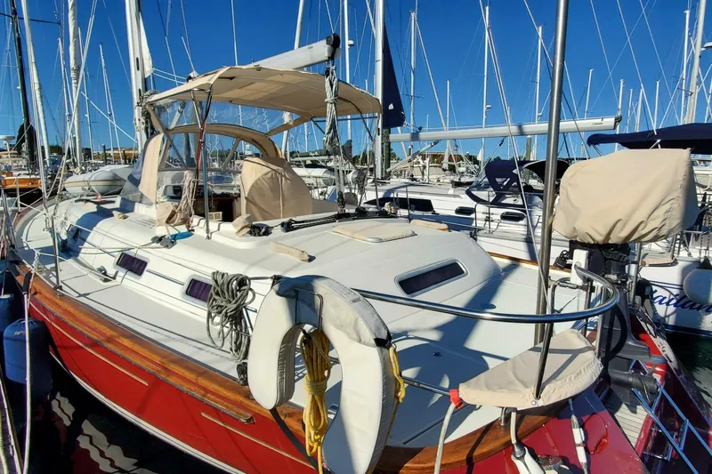 Slide: The Image of Moody 42 Center Cockpit 2001 - 5617062