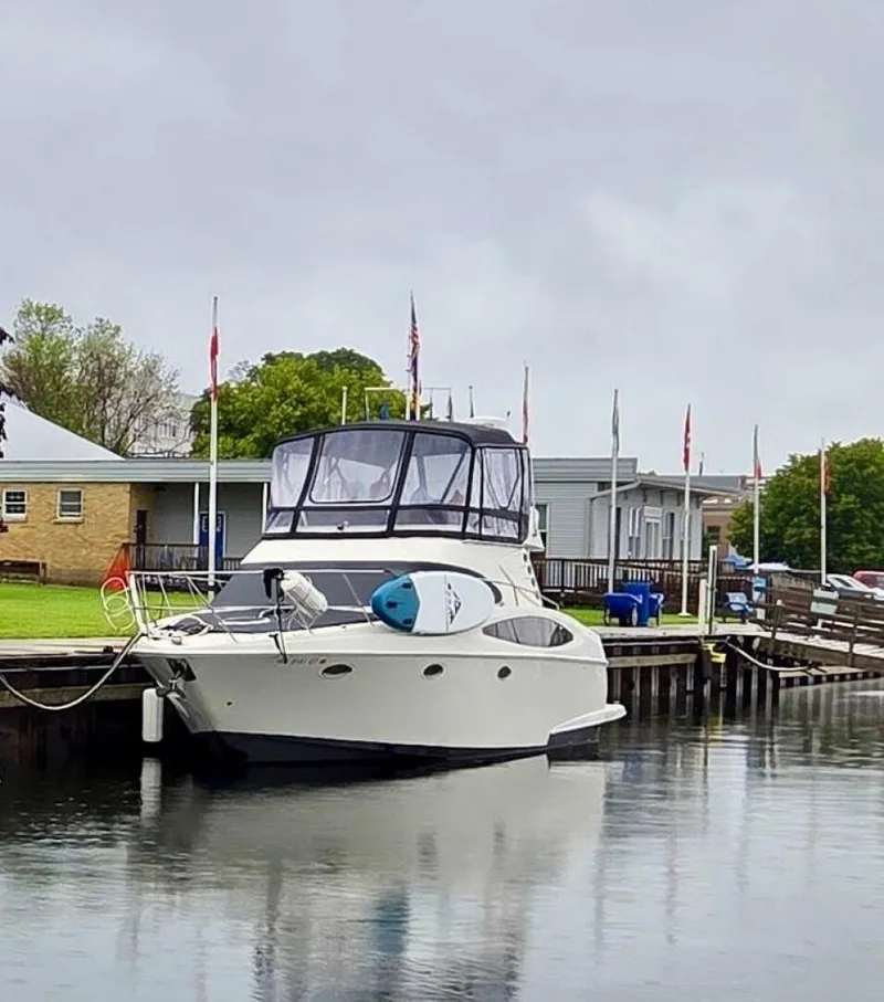 Slide: The Image of Regal 3780 Commodore 2001 - 5617442