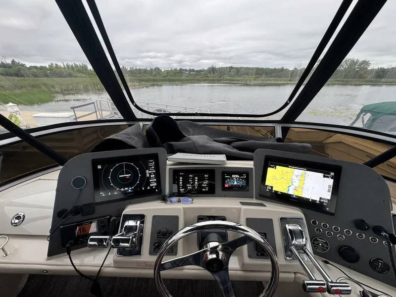 Slide: The Image of Regal 3780 Commodore 2001 - 5617432