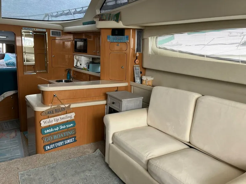 Slide: The Image of Regal 3780 Commodore 2001 - 5617461