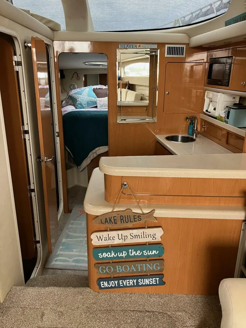 Slide: The Image of Regal 3780 Commodore 2001 - 5617460