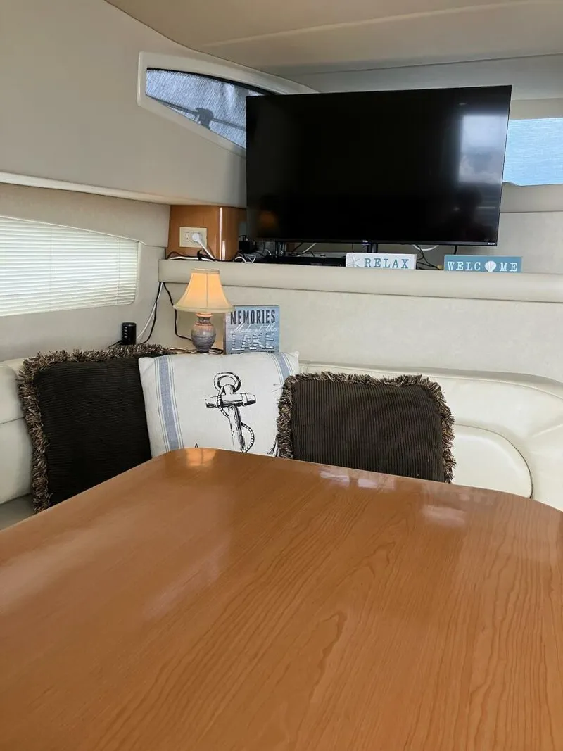 Slide: The Image of Regal 3780 Commodore 2001 - 5617465