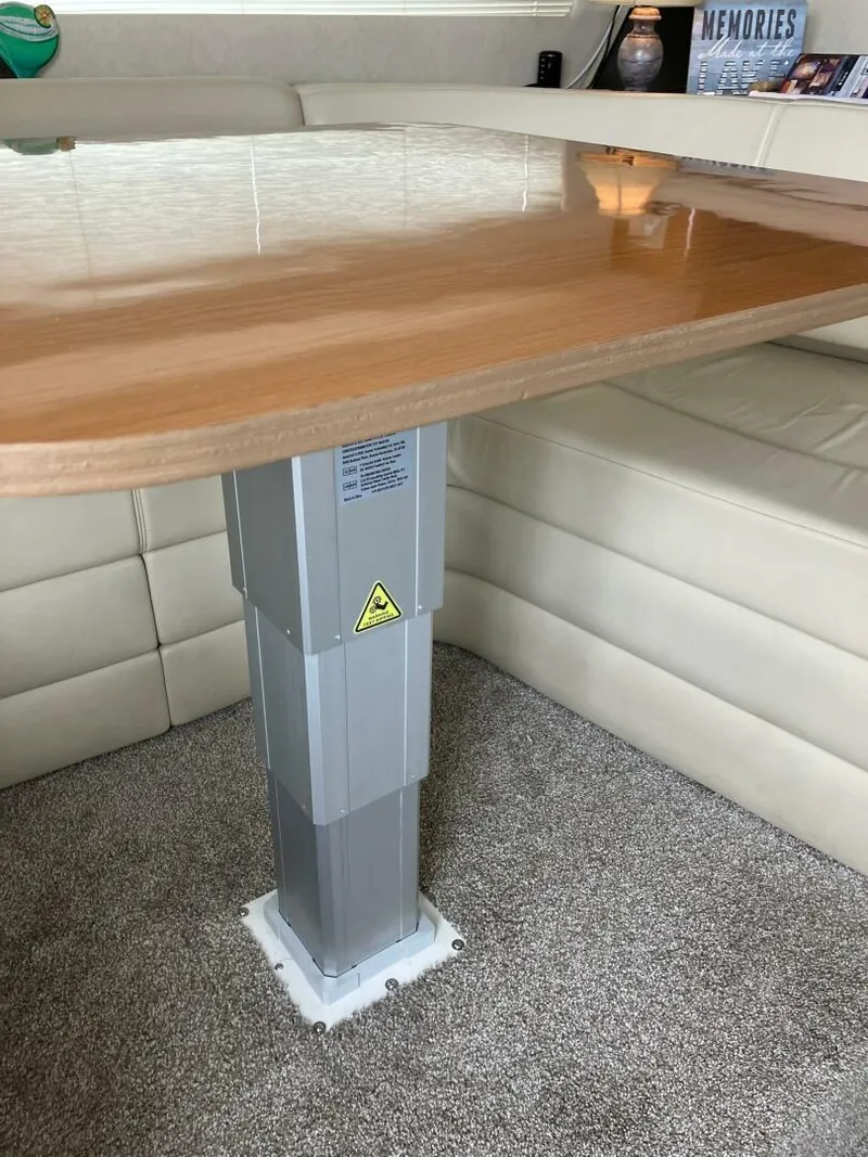 Slide: The Image of Regal 3780 Commodore 2001 - 5617466