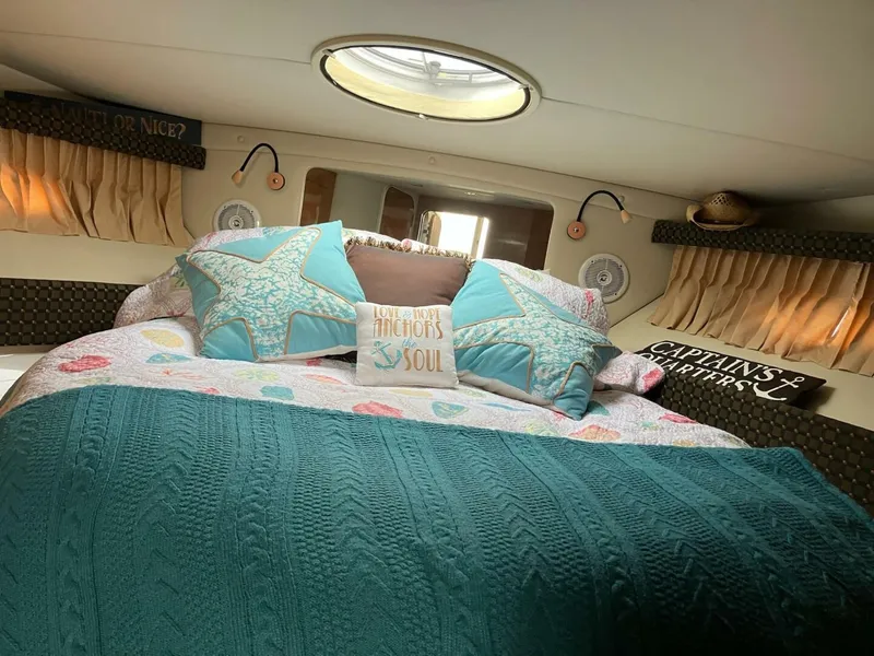 Slide: The Image of Regal 3780 Commodore 2001 - 5617454