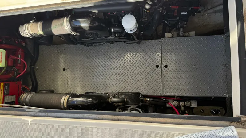 Slide: The Image of Regal 3780 Commodore 2001 - 5617430