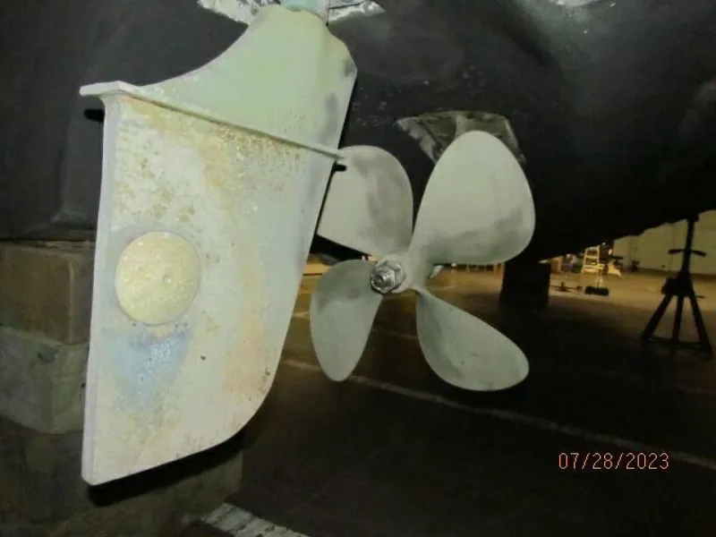 Slide: The Image of Regal 3780 Commodore 2001 - 5617471