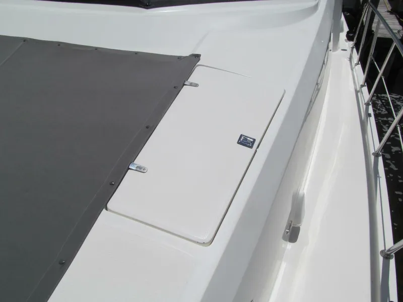 Slide: The Image of McKinna 57 Pilothouse 1999 - 5617666
