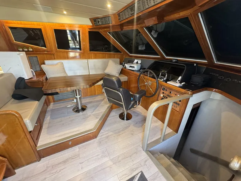 Slide: The Image of McKinna 57 Pilothouse 1999 - 5617545