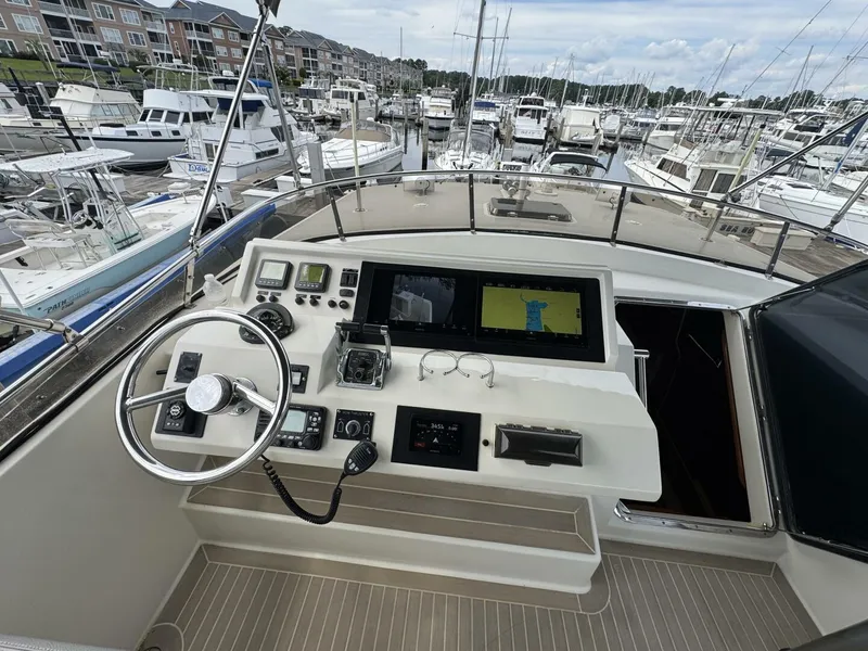 Slide: The Image of McKinna 57 Pilothouse 1999 - 5617755