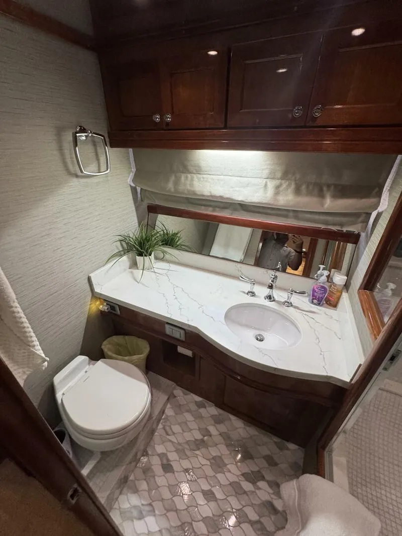 Slide: The Image of McKinna 57 Pilothouse 1999 - 5617530