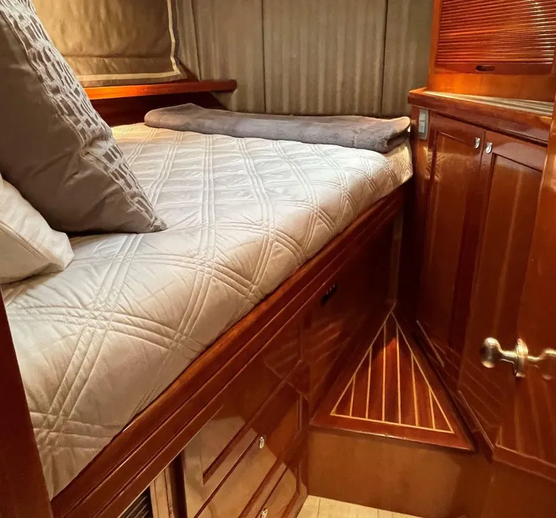 Slide: The Image of McKinna 57 Pilothouse 1999 - 5617603
