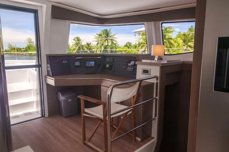 Slide: The Image of Point Clear Galley Nav Table 1 - 5623566