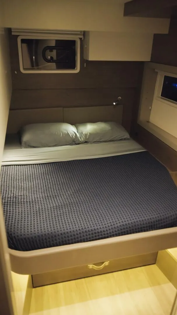 Slide: The Image of Point Clear IntCabin  Aft Port 2 - 5623535