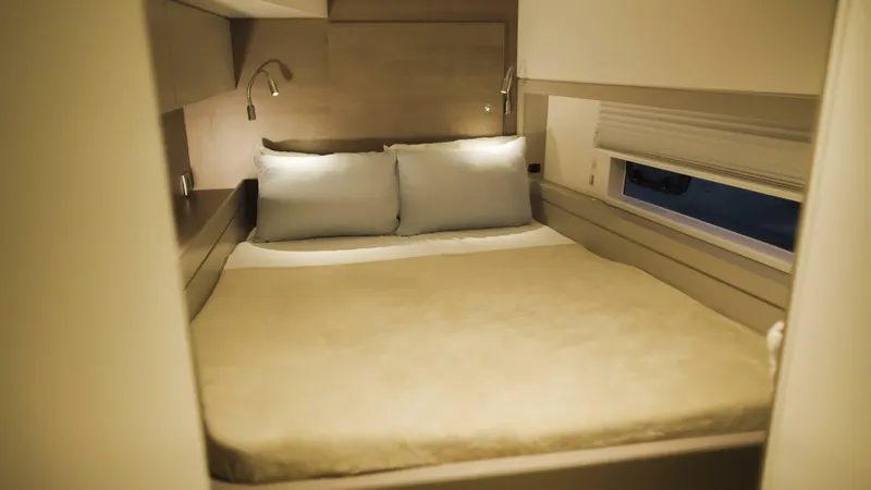 Slide: The Image of Point Clear IntCabin  Fwd Stbd 1 - 5623540