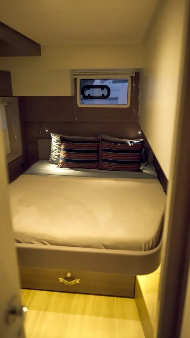 Slide: The Image of Point Clear IntCabin  Aft Stbd 2 - 5623537