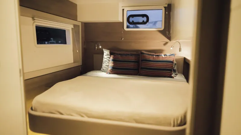 Slide: The Image of Point Clear IntCabin  Aft Stbd 1 - 5623536