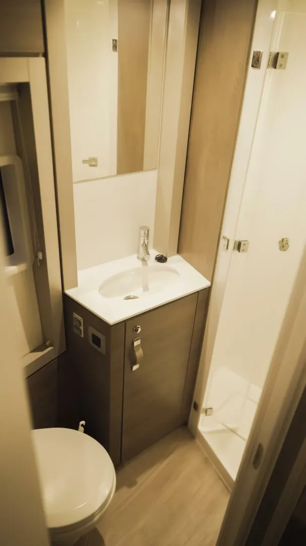 Slide: The Image of Point Clear IntHead 1 - 5623560