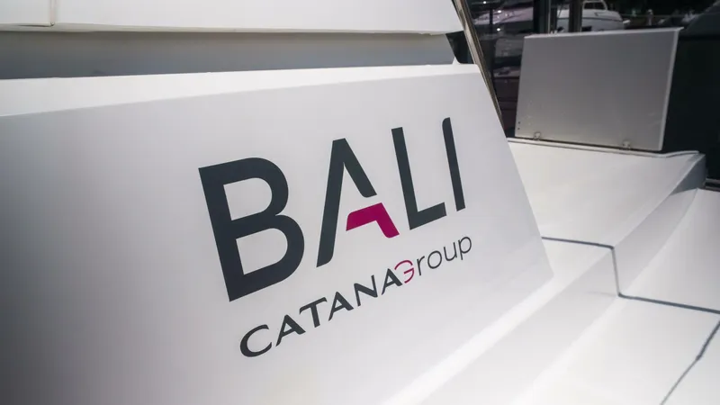 Slide: The Image of Point Clear Brand - 5623533