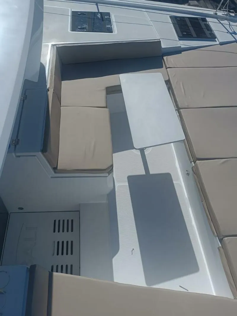 Slide: The Image of Bali 4.4 2023 - 5626237