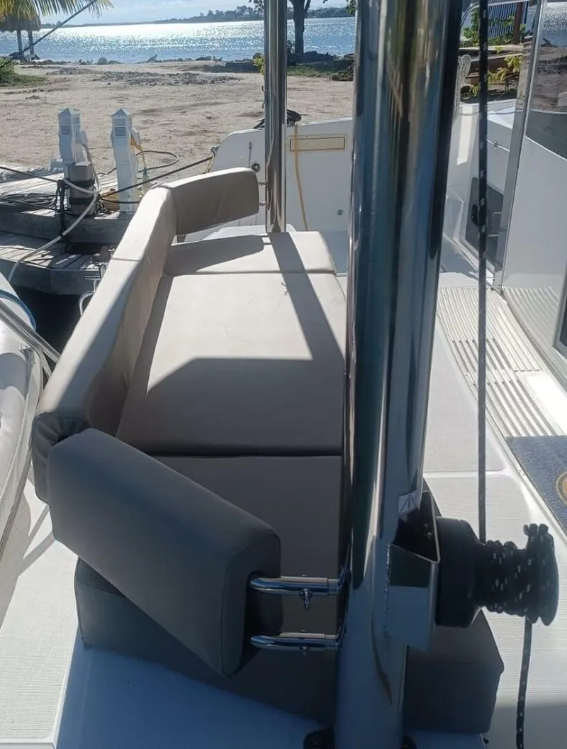 Slide: The Image of Bali 4.4 2023 - 5626240