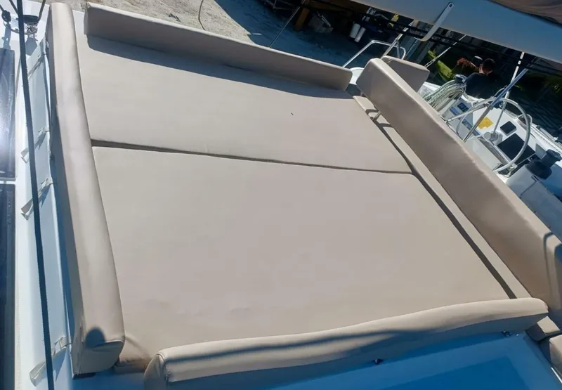 Slide: The Image of Bali 4.4 2023 - 5626247