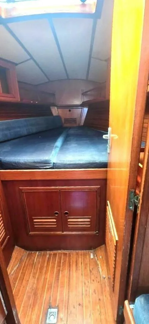 Slide: The Image of Ta Chiao CT-38 AFT CABIN 1986 - 5617867