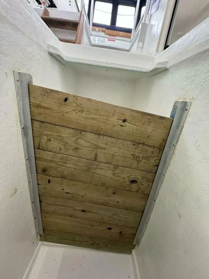 Slide: The Image of Commercial Monroe 1987 - 5617882