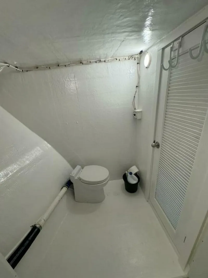 Slide: The Image of Commercial Monroe 1987 - 5617894