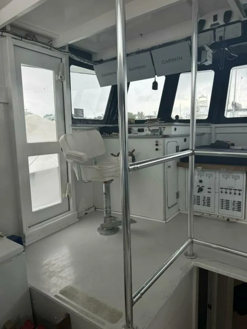 Slide: The Image of Custom 52 Commercial Fishing 1987 - 8171432