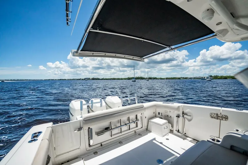 Slide: The Image of Boston Whaler 380 Outrage 2018 - 5618195