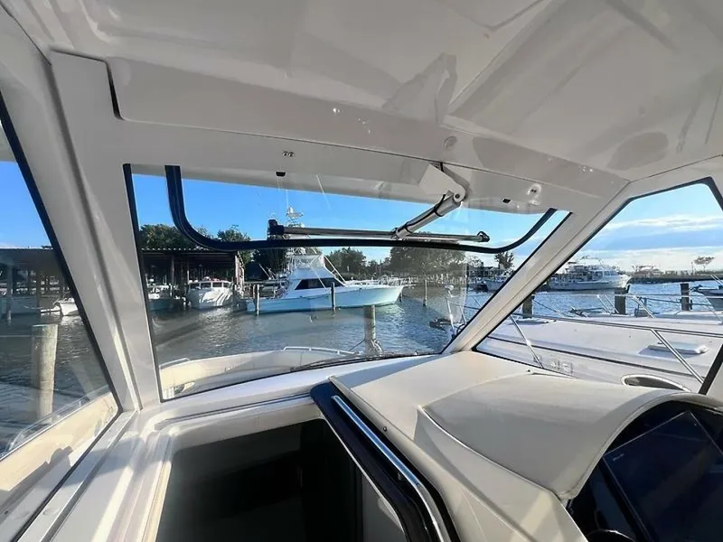 Slide: The Image of 0005355785 - 5618325