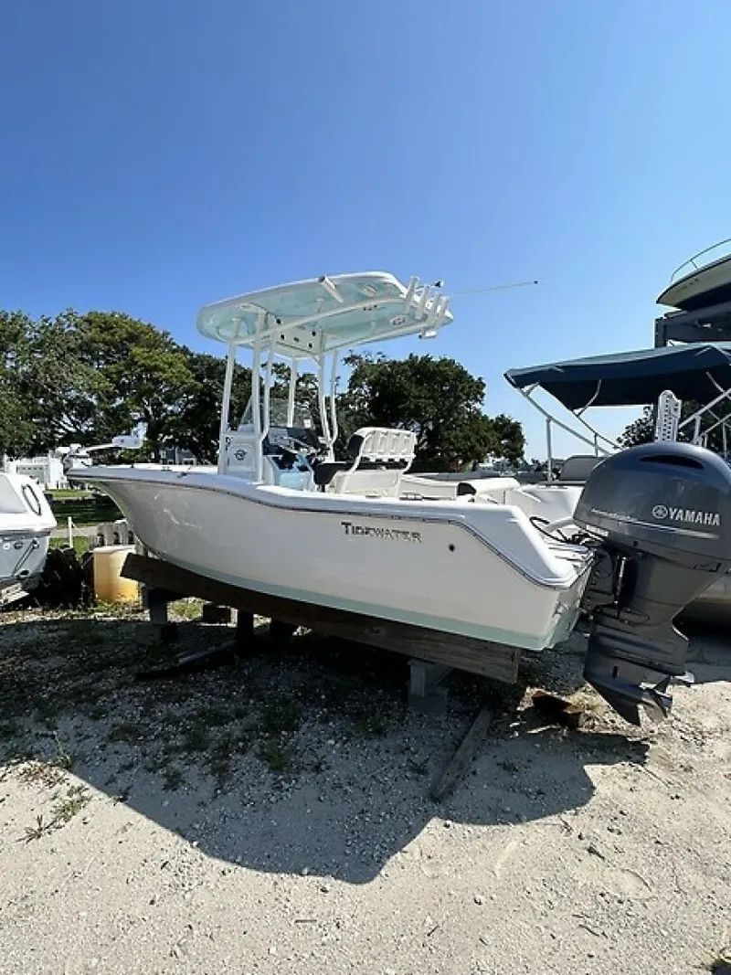 The Image of Tidewater 210 CC 2023 - 5618554