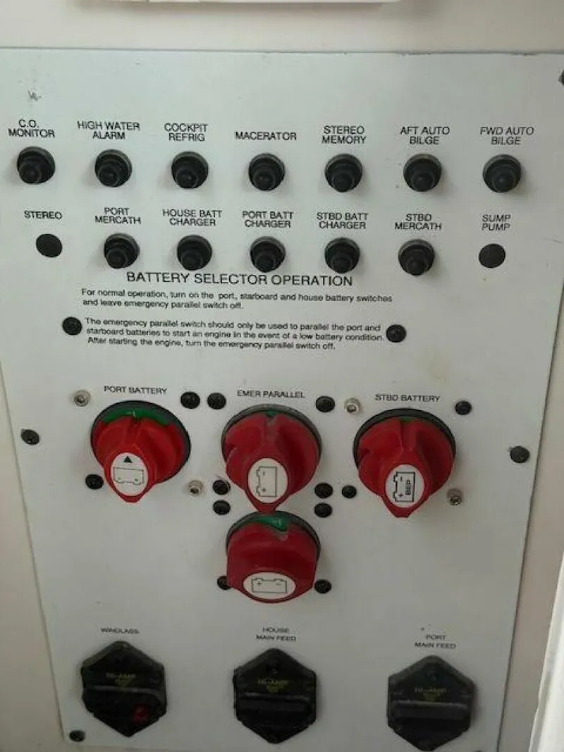 Slide: The Image of Chaparral 350 Signature 2005 - 5618770