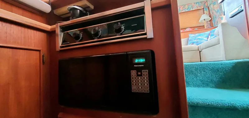 Slide: The Image of Chris-Craft 362 Catalina 1987 - 5623995