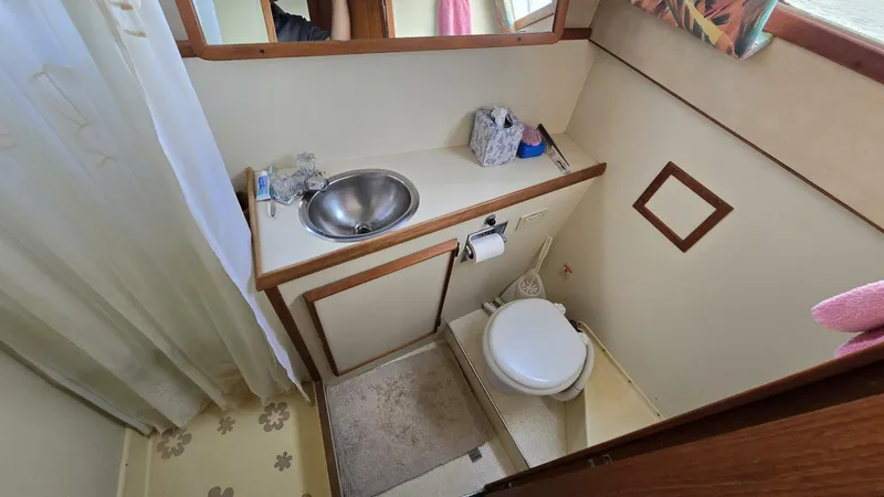 Slide: The Image of Chris-Craft 362 Catalina 1987 - 5624002