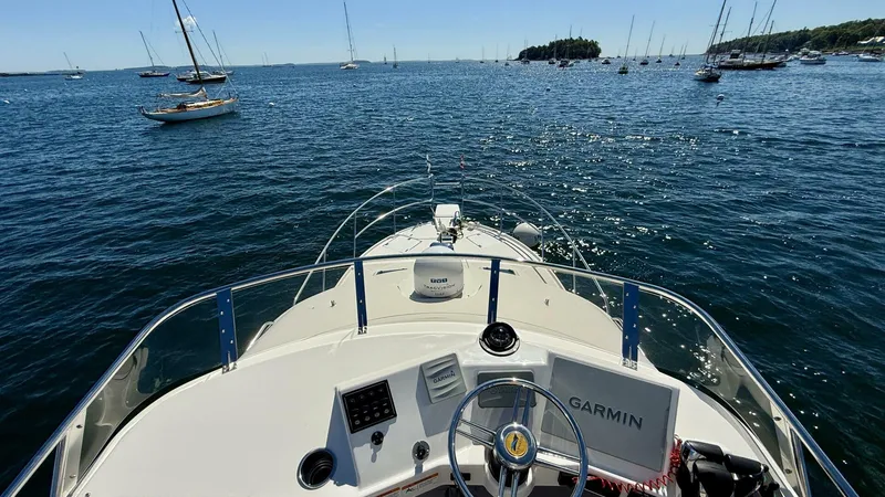 Slide: The Image of Cutwater C-32 CB 2022 - 5619220