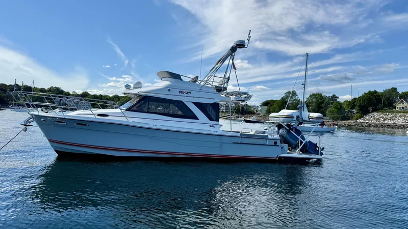 Slide: The Image of Cutwater C-32 CB 2022 - 5619282